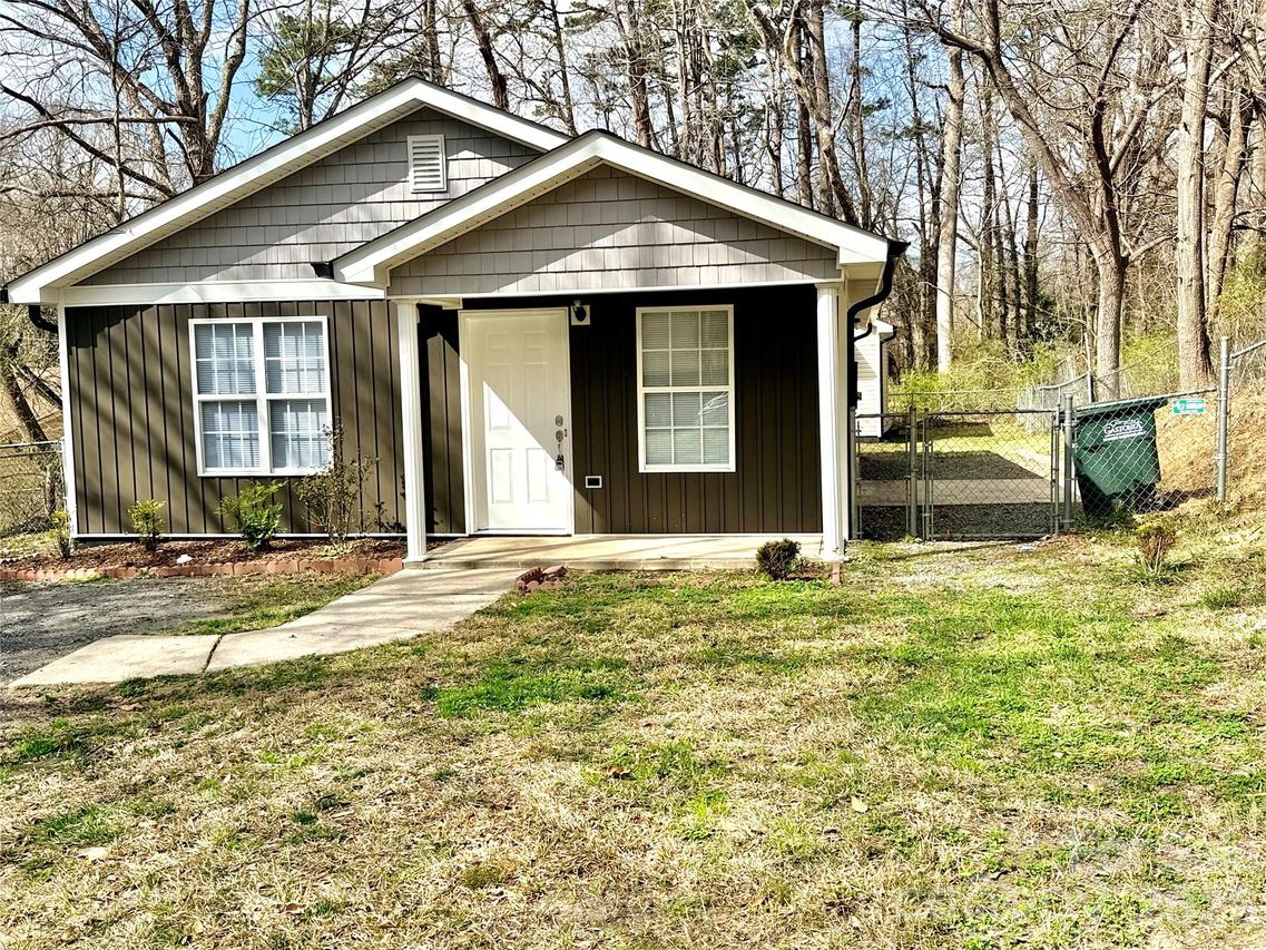 1910 Parkdale Ave., Gastonia, NC 28052