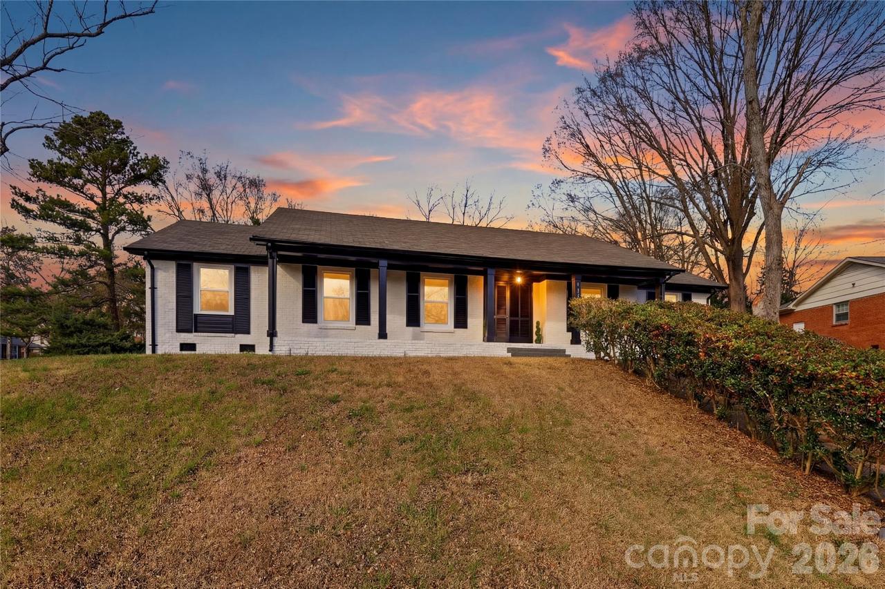 7301 Marlbrook Dr., Charlotte, NC 28212