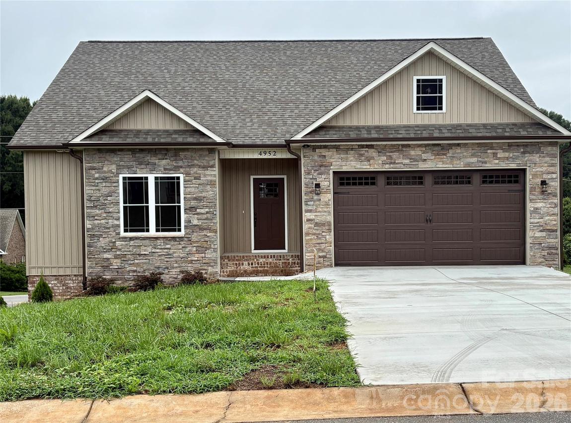 4952 Southview Dr., Hickory, NC 28602