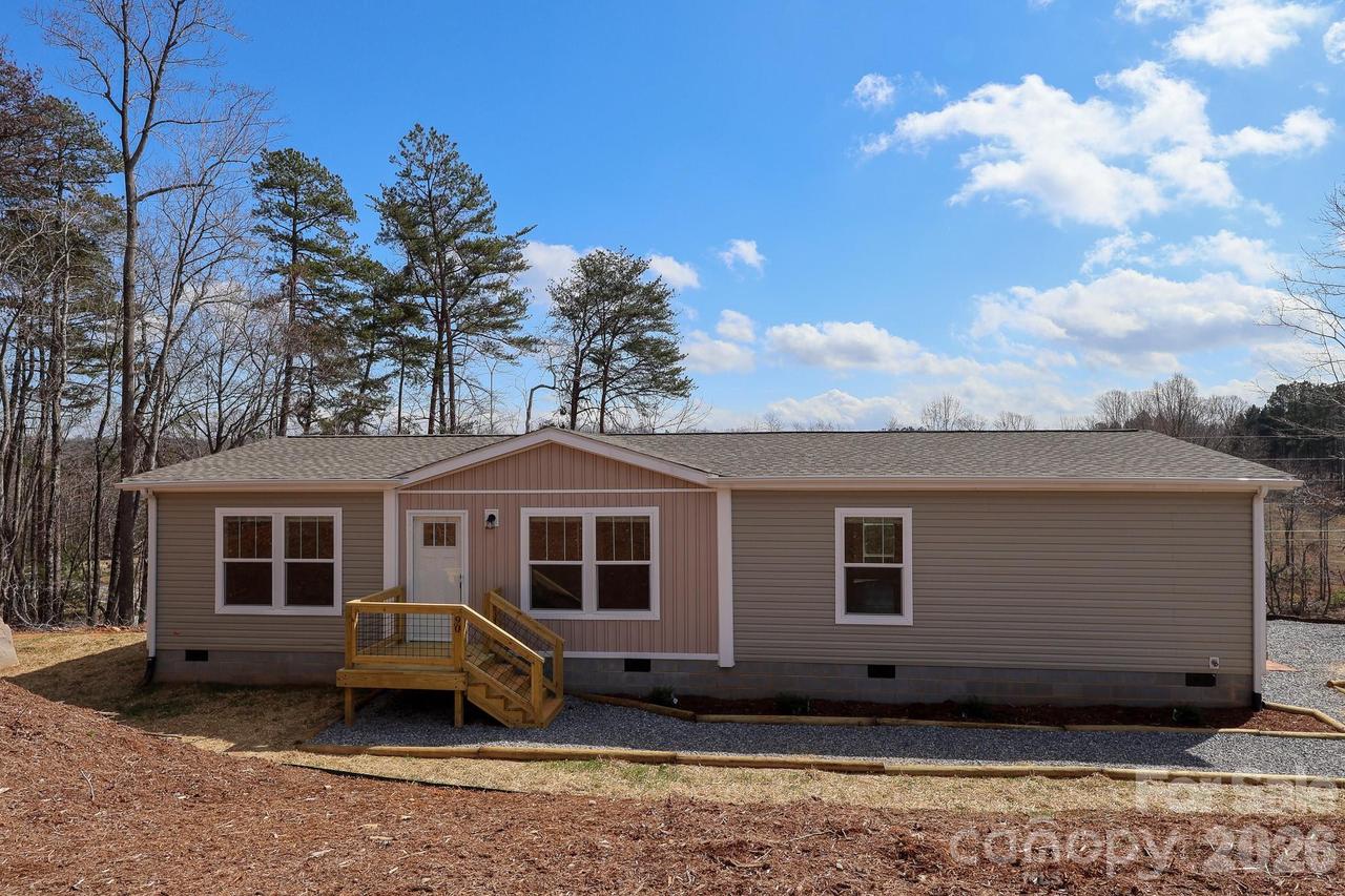 90 S Cascades Dr., Nebo, NC 28761