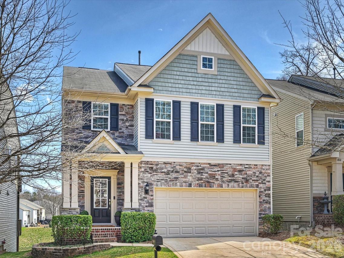 1814 Sunchaser Ln., Charlotte, NC 28210