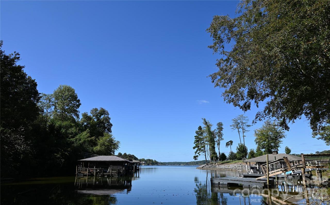 4559 1st St., Hickory, NC 28601