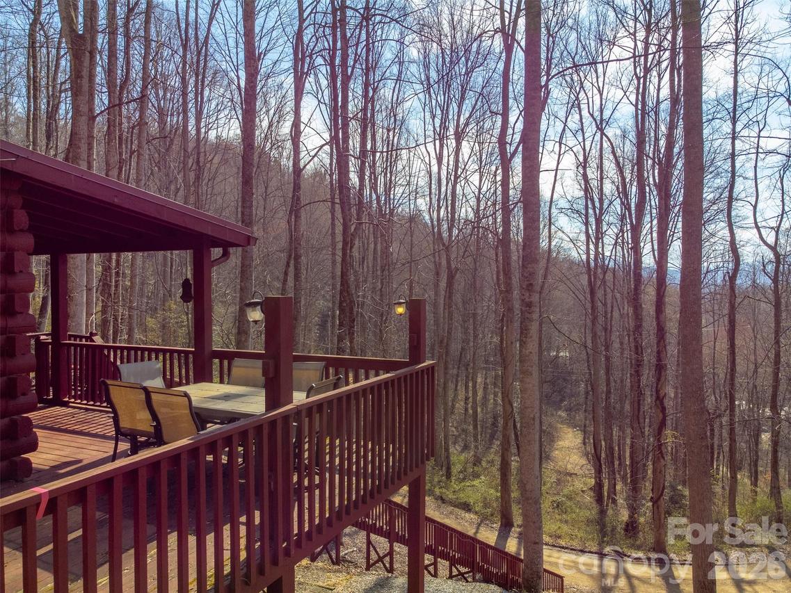 306 Forget Me Not Ln., Whittier, NC 28789