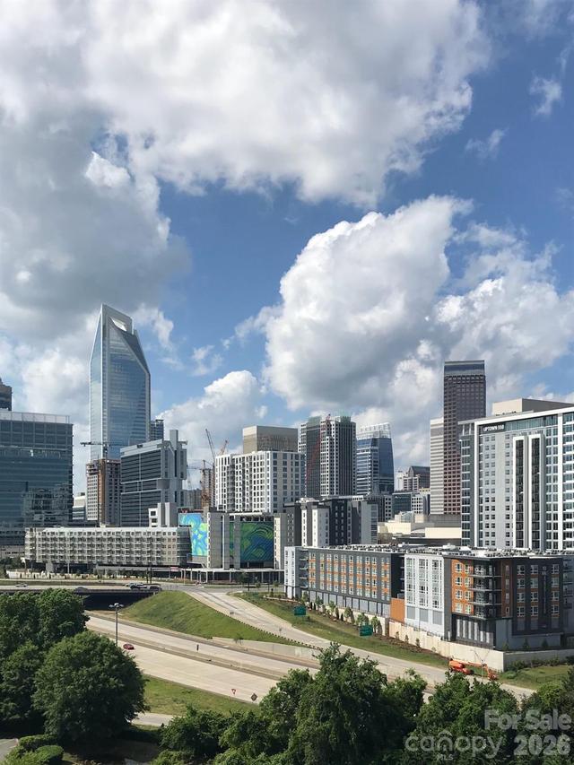 701 Royal Ct. #1009, Charlotte, NC 28202