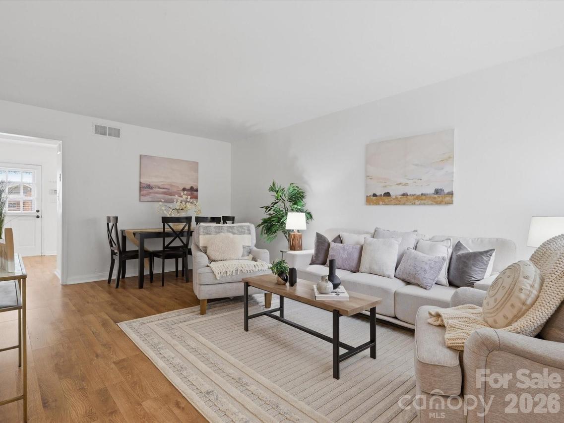 4640 Old Lantern Way, Charlotte, NC 28212