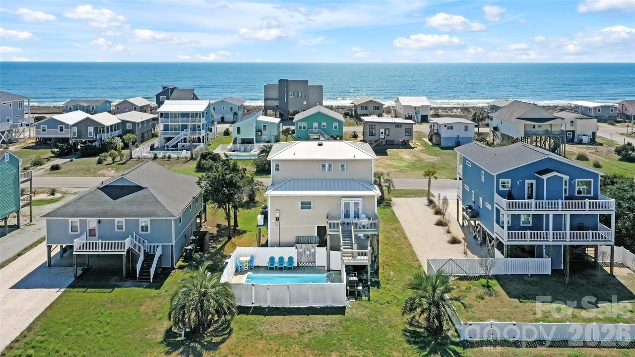 1018 W Dolphin Dr., Oak Island, NC 28465