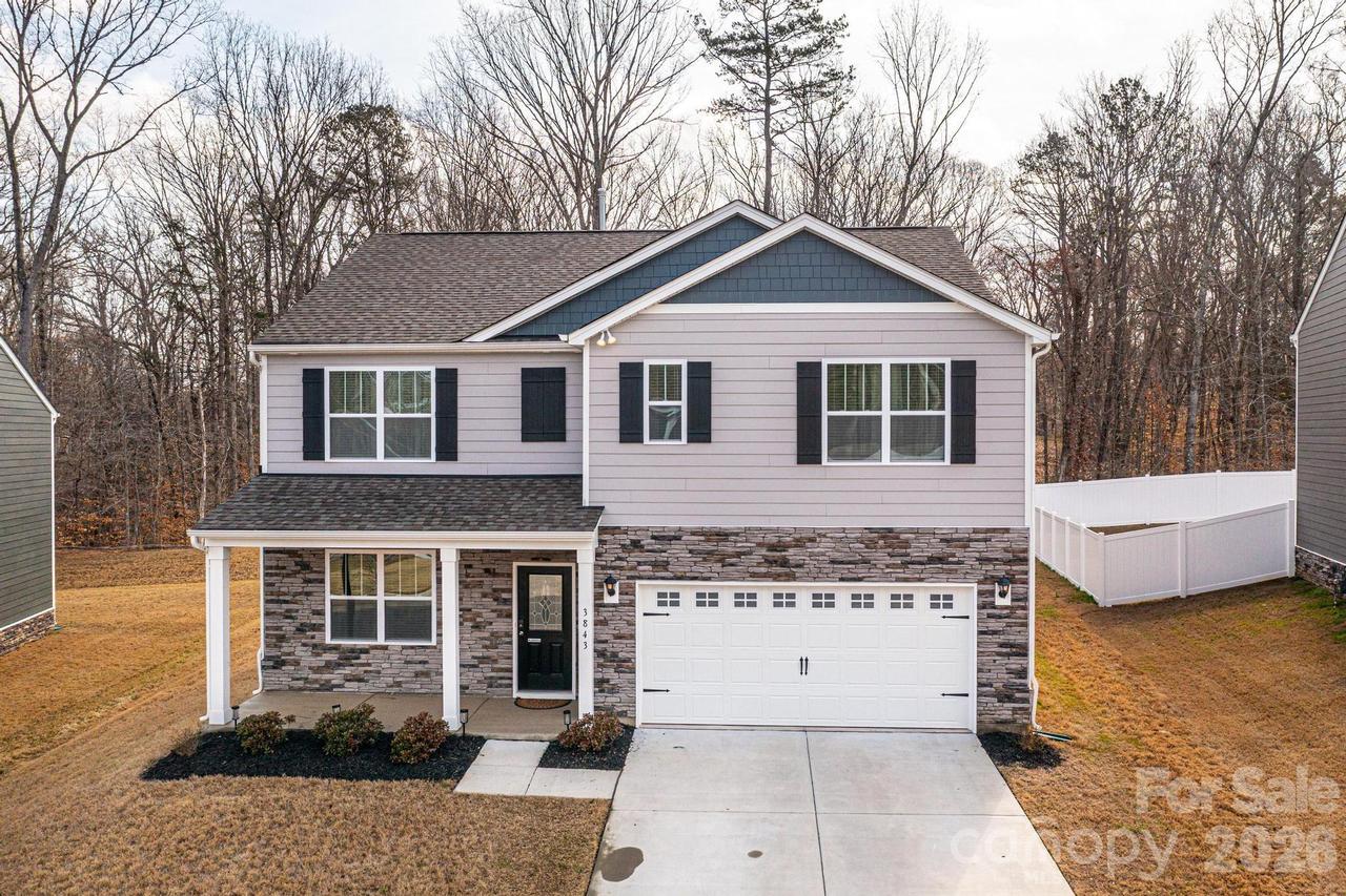 3843 Rosewood Dr., Mount Holly, NC 28120