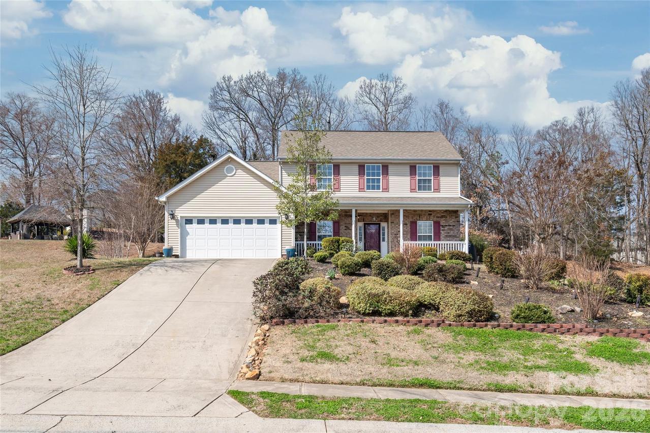 12205 Westbury Glen Ct., Charlotte, NC 28262