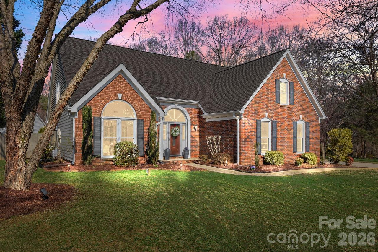 646 Franklin Grove Dr., Mooresville, NC 28115