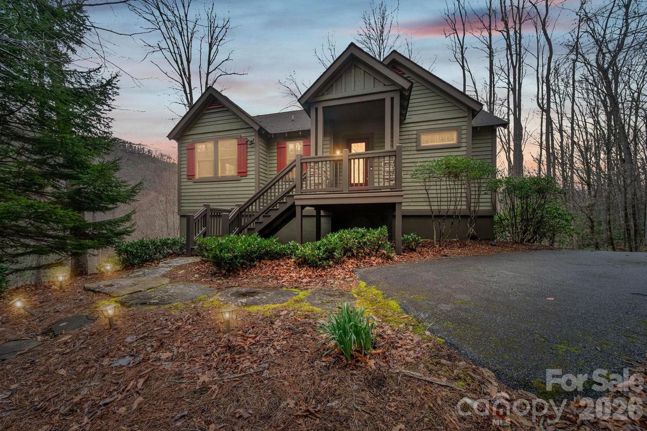 142 Allspice Ct., Tuckasegee, NC 28783