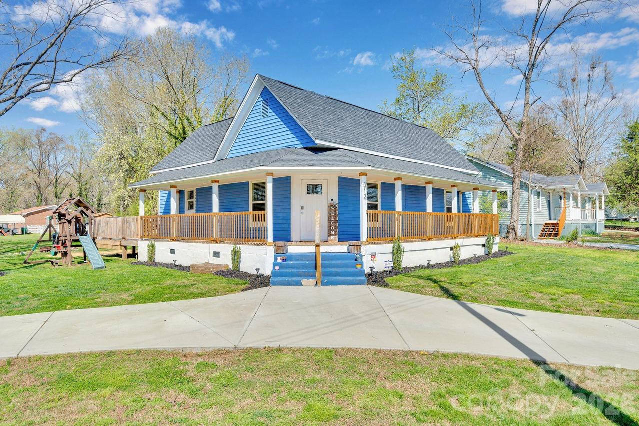 512 S 12th St., Bessemer City, NC 28016
