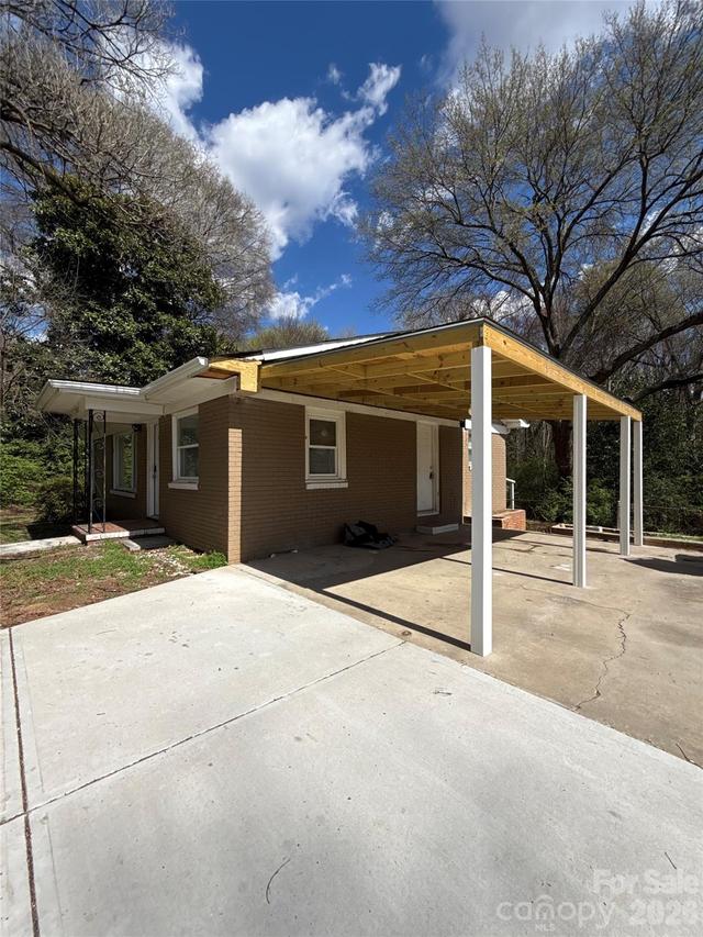 1713 Browns Ave., Charlotte, NC 28208