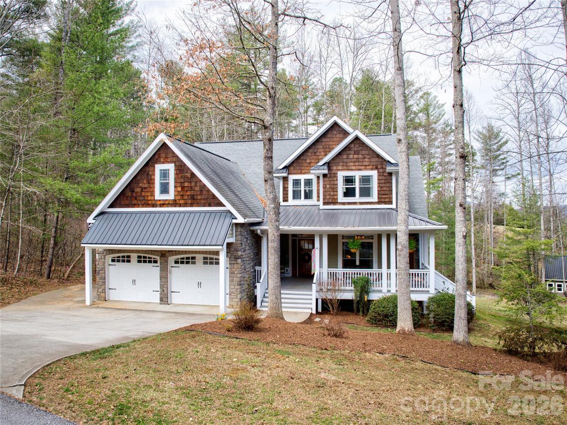 53 Sovereign Ln., Fairview, NC 28730