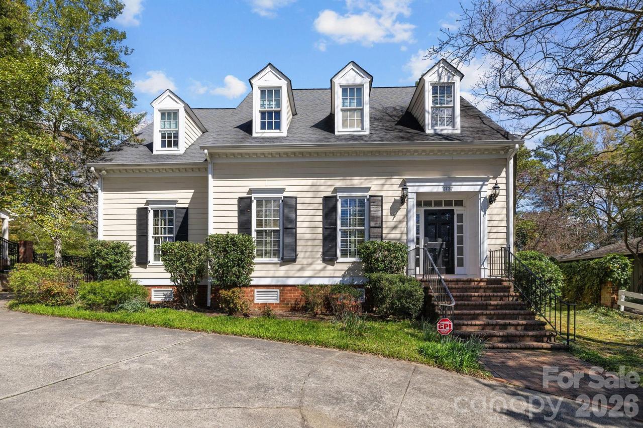 2727 Hampton Ave., Charlotte, NC 28207