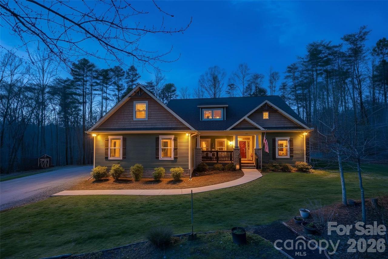 211 Holly Ridge Rd., Dallas, NC 28034