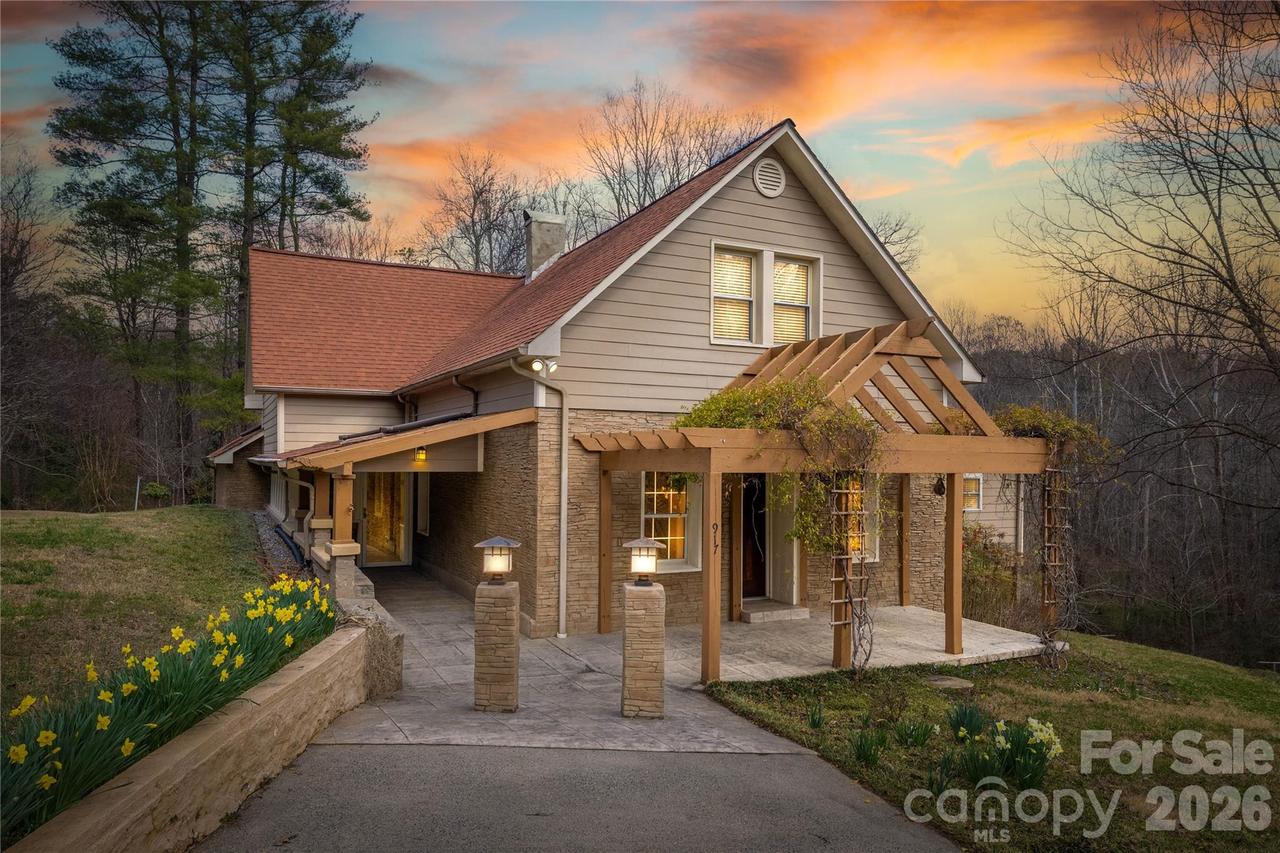 917 Zeline Ave., Valdese, NC 28690