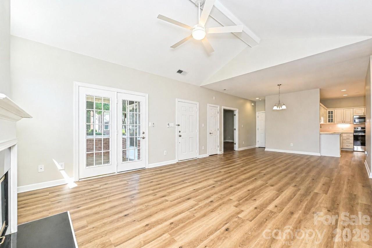 8348 Highland Glen Dr., Charlotte, NC 28269