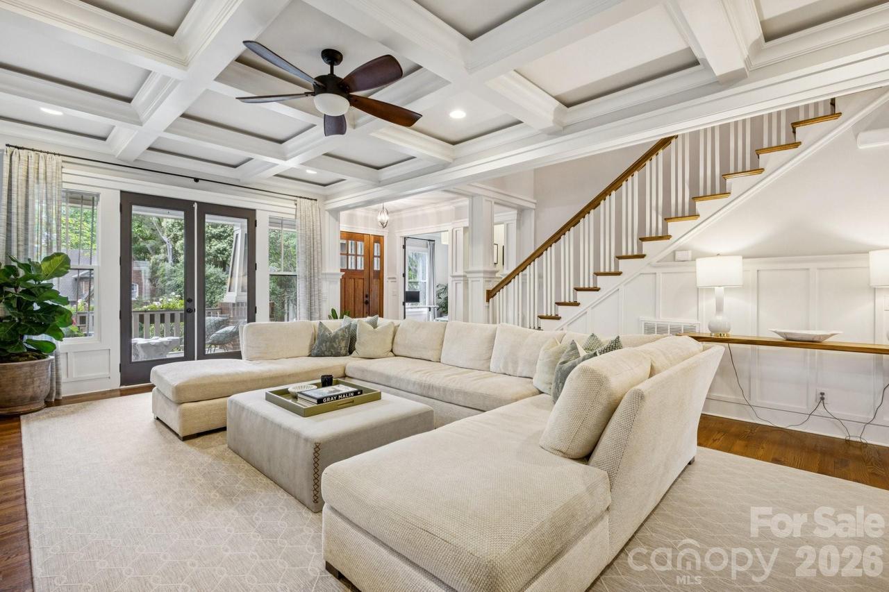 2221 Kenmore Ave., Charlotte, NC 28204