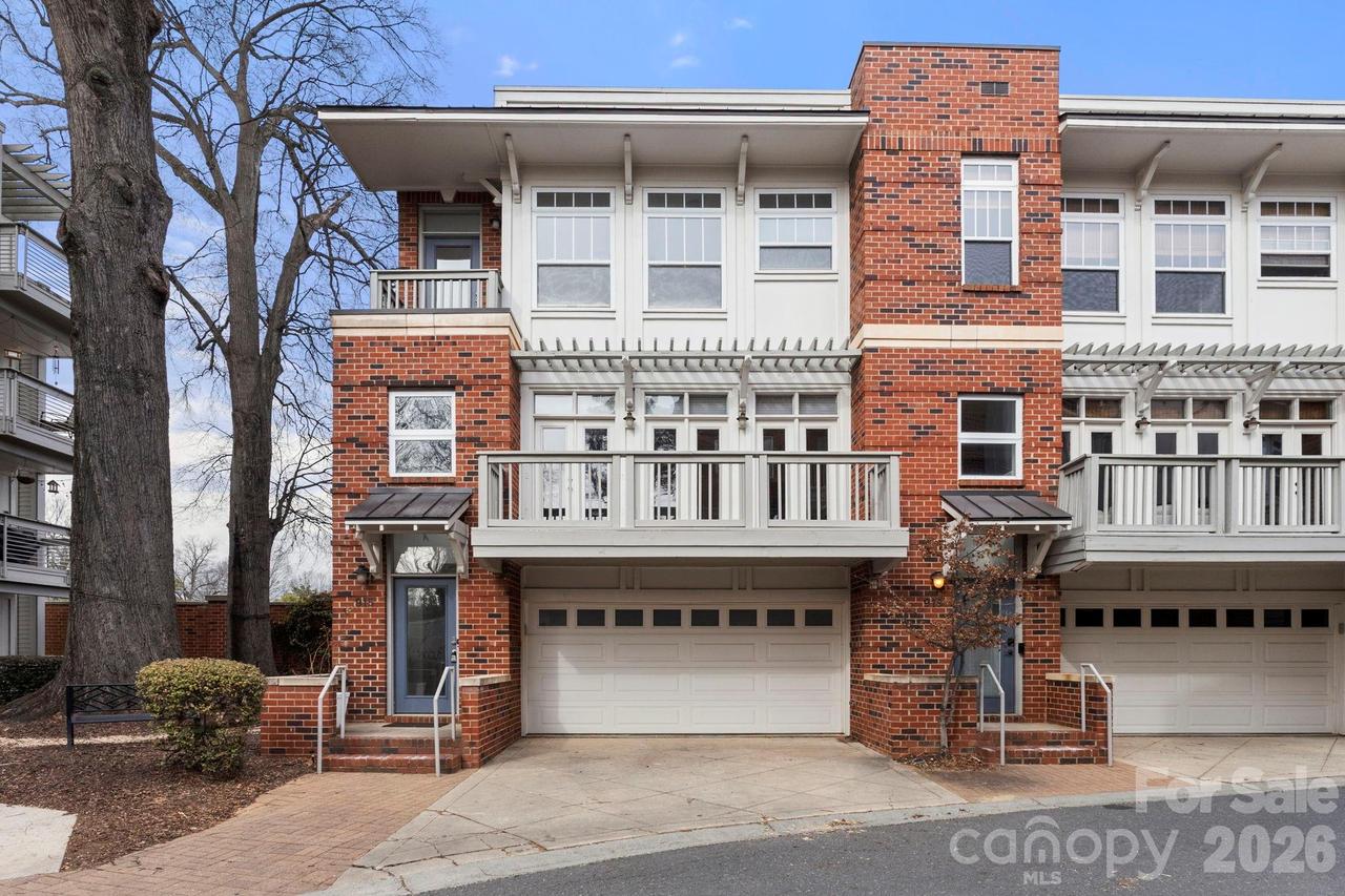 915 Gracie Way, Charlotte, NC 28204