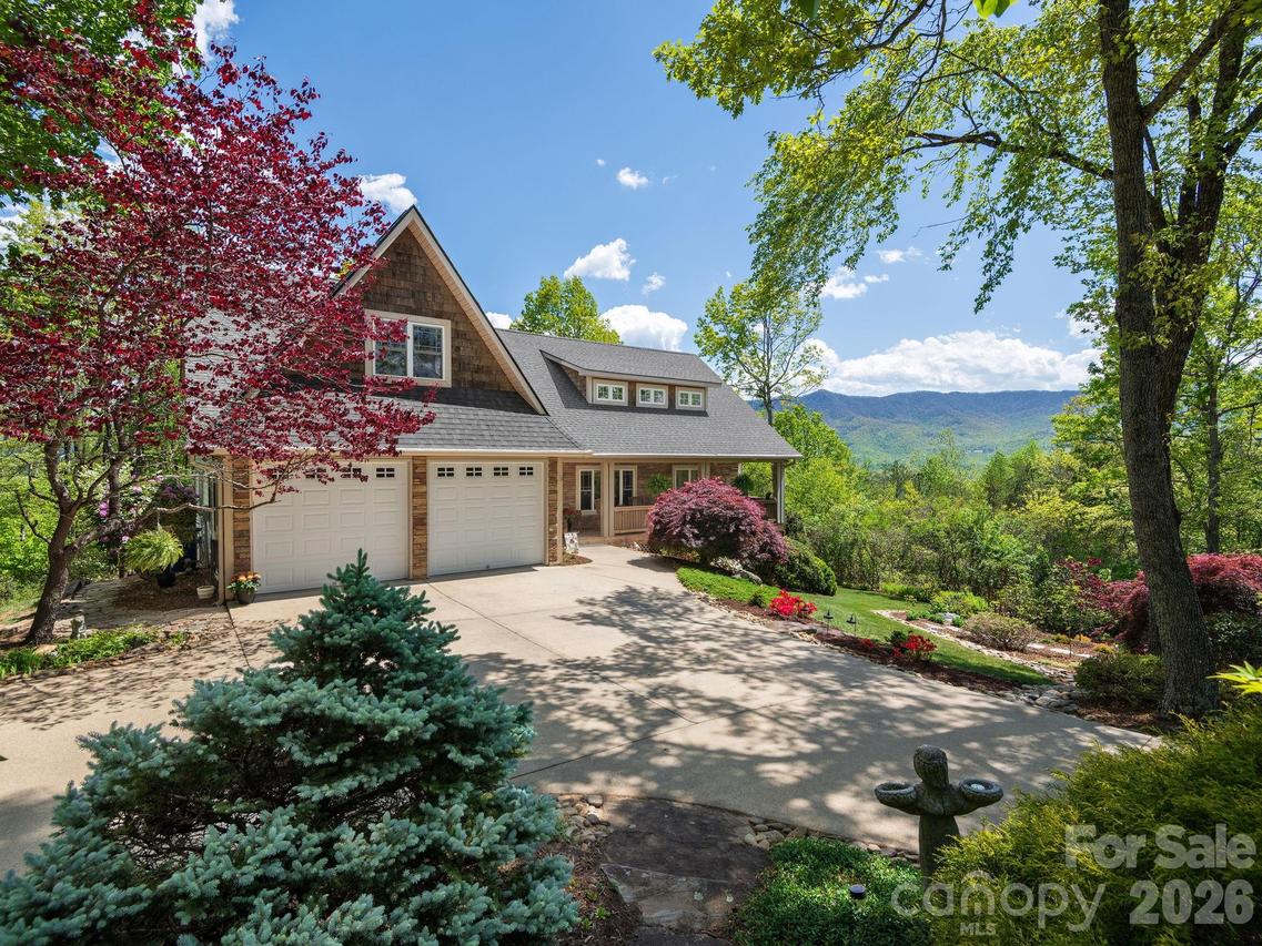 43 Galax Ln., Black Mountain, NC 28711