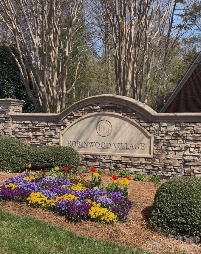 1802 Robinwood Village Dr., Gastonia, NC 28054