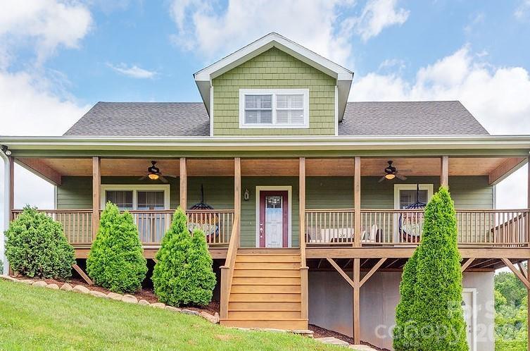 216 Reilly Dr., Leicester, NC 28748