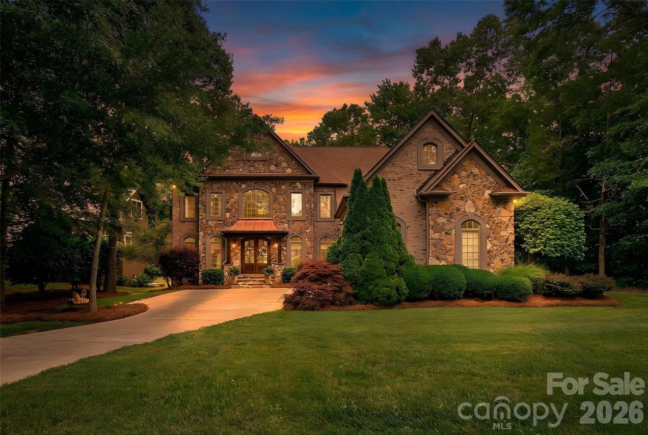 1305 Anniston Pl., Wesley Chapel, NC 28079