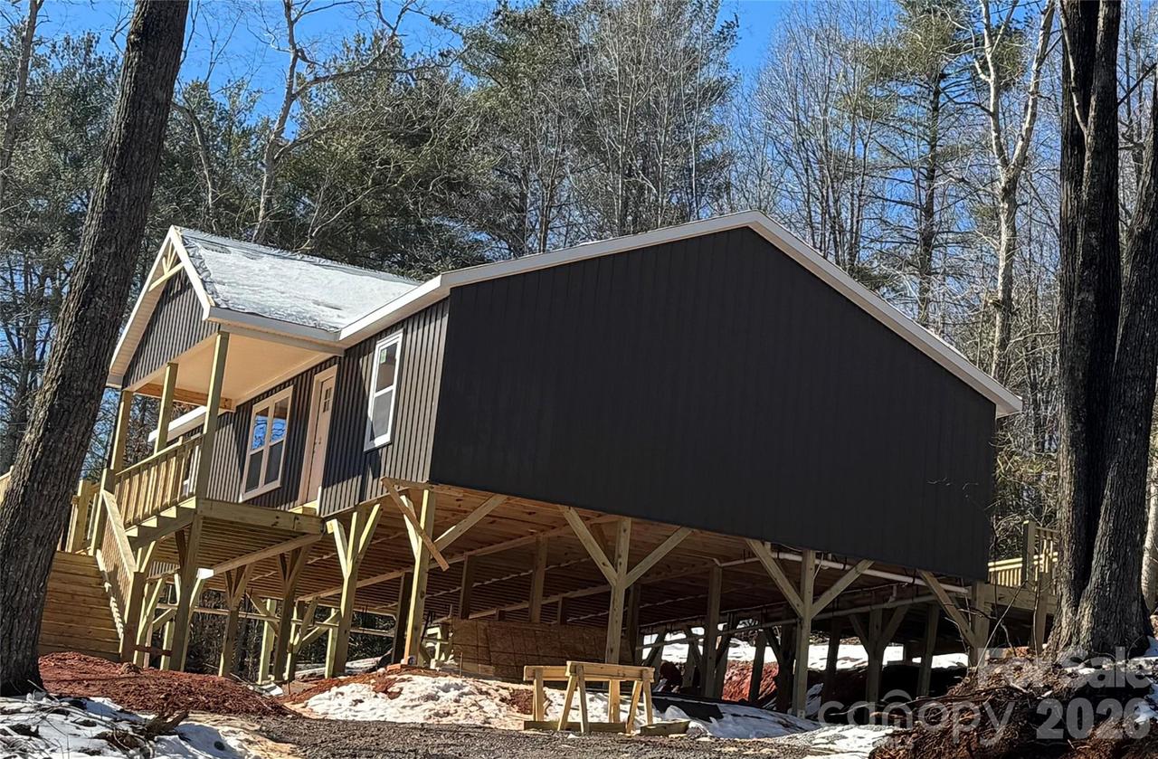 3050 Coldwater St., Connelly Springs, NC 28612