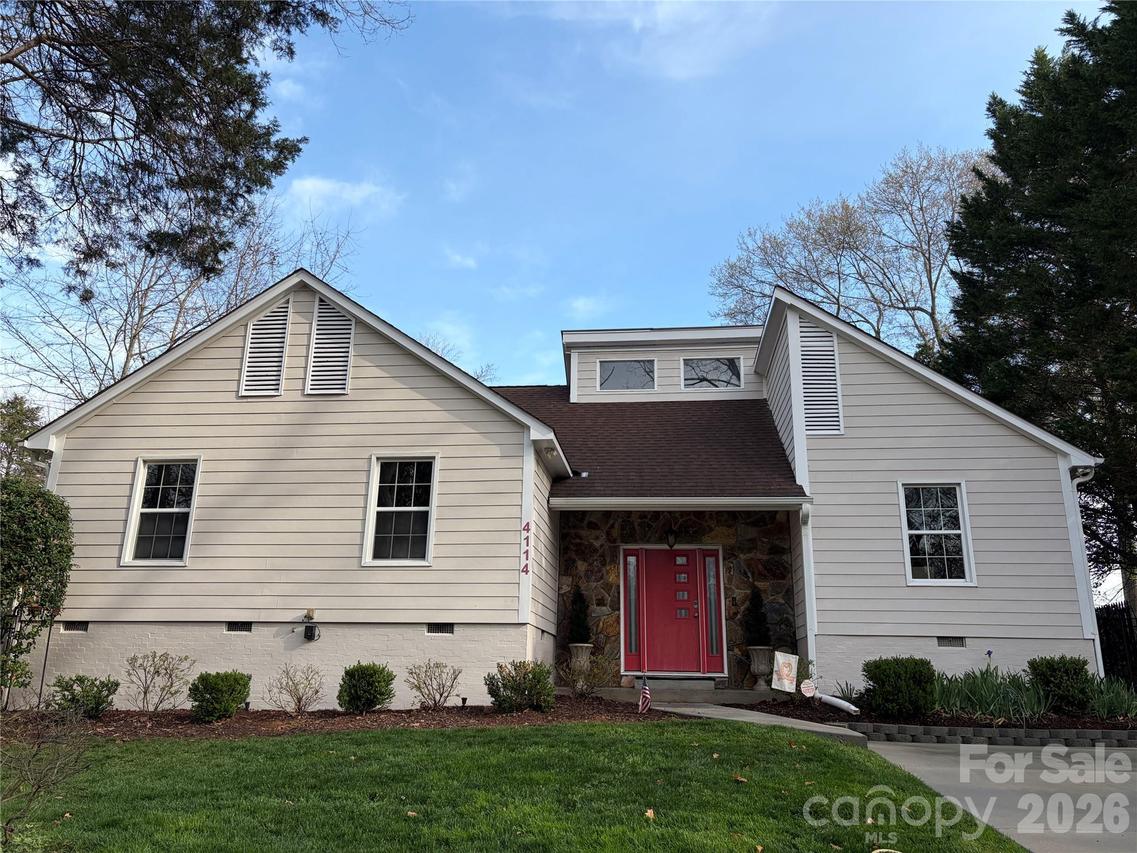 4114 Meadowridge Dr., Charlotte, NC 28226