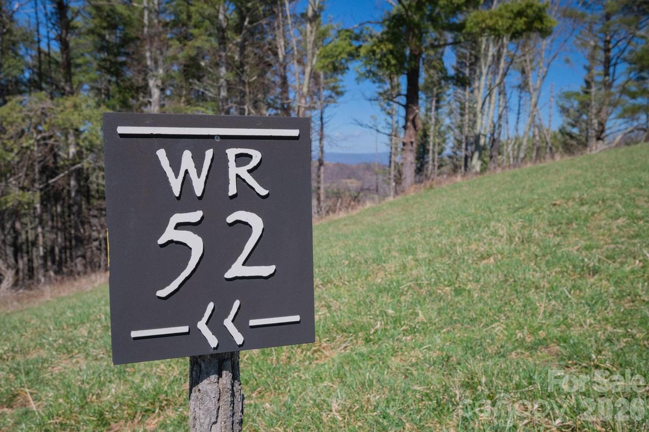 52 Clouds Rest Dr., Elk Park, NC 28622