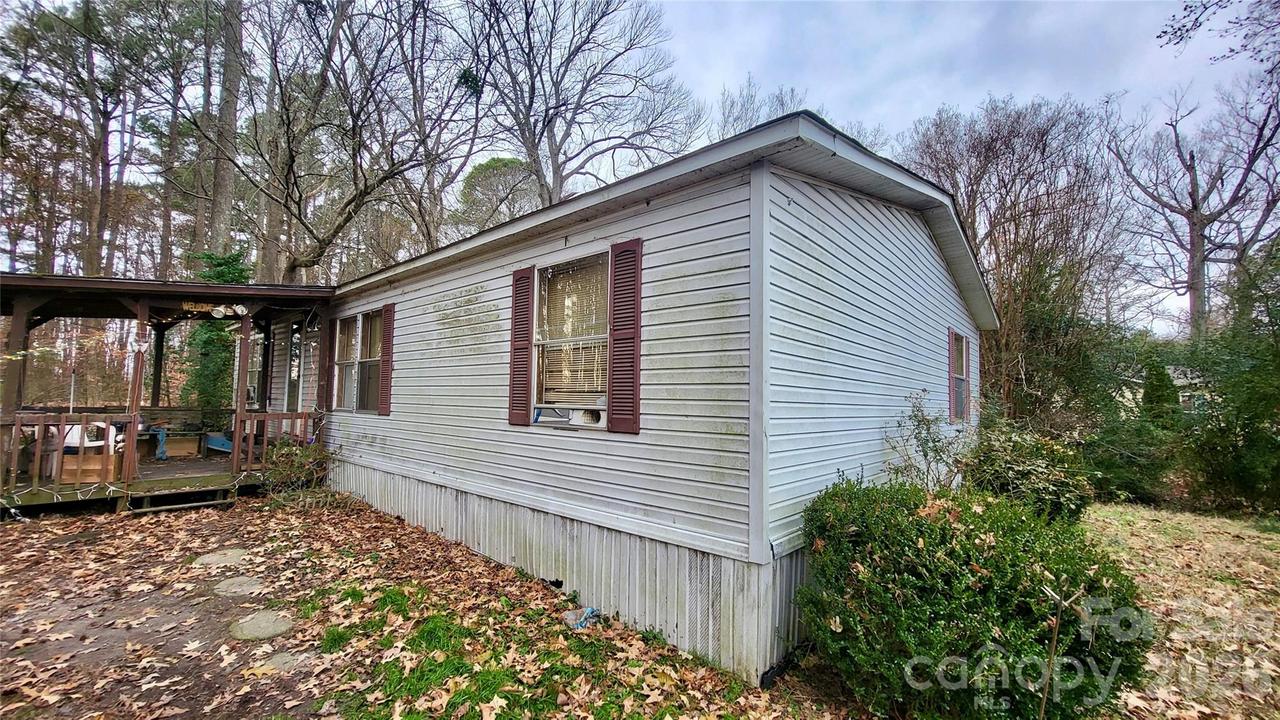 127 Cherokee Park Rd., Elizabeth City, NC 27909