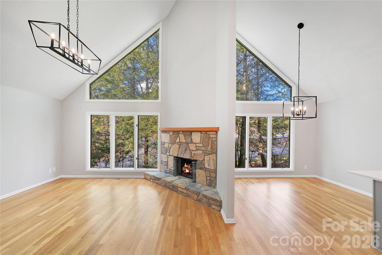 3814 Connestee Tr., Brevard, NC 28712