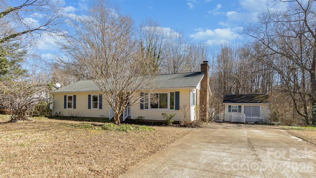 21014 Pine Ridge Dr., Cornelius, NC 28031