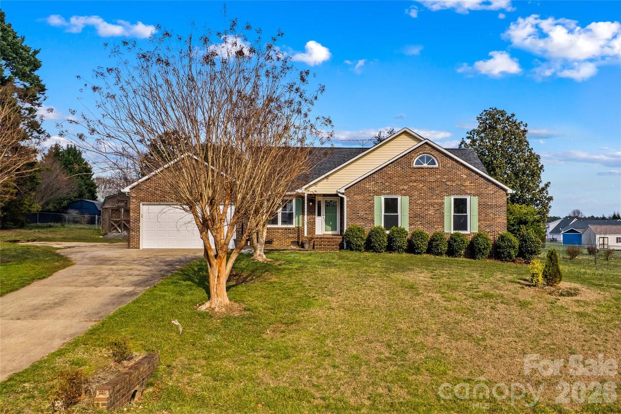 158 Rumple Hill Dr., Statesville, NC 28677