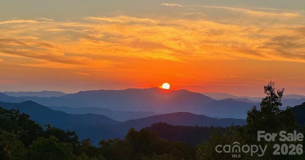 27 Indianola Ln., Bryson City, NC 28713