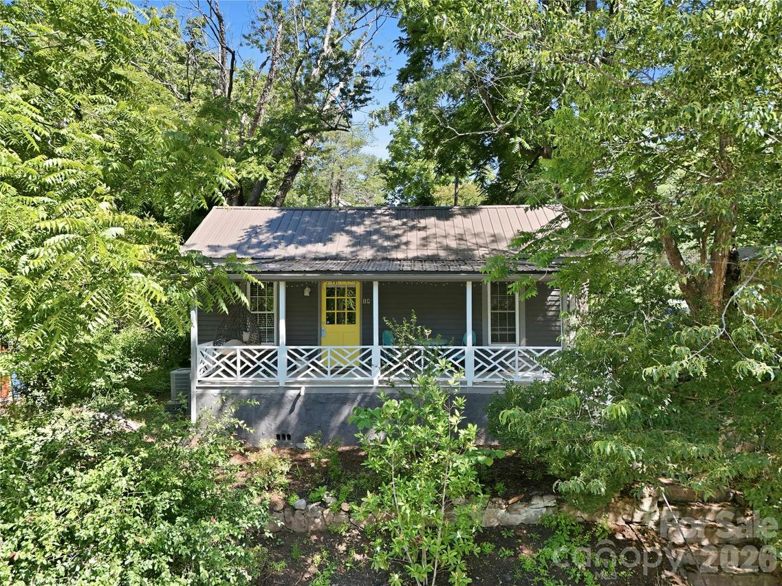 14 Woodrow Ave., Asheville, NC 28801