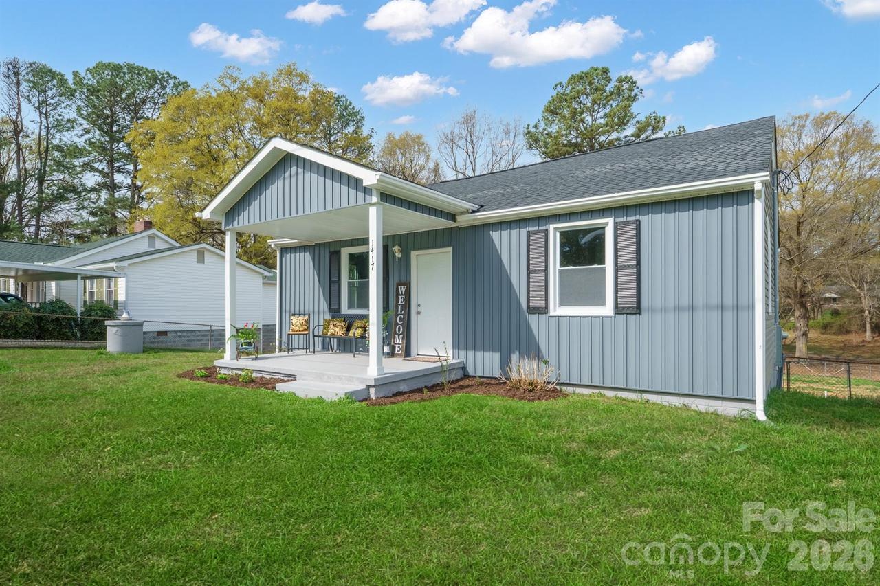 1417 N Oakwood St., Gastonia, NC 28052