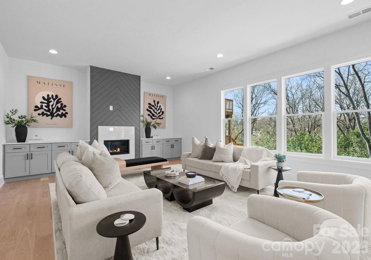 2013 South St., Charlotte, NC 28208