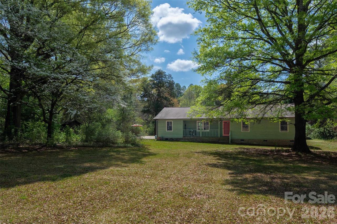 5219 New Town Rd., Waxhaw, NC 28173