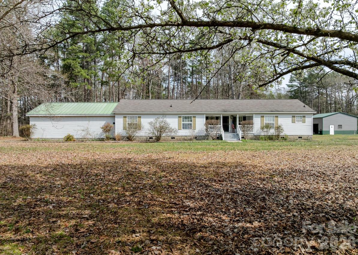 410 Geneva Dr., Rockwell, NC 28138