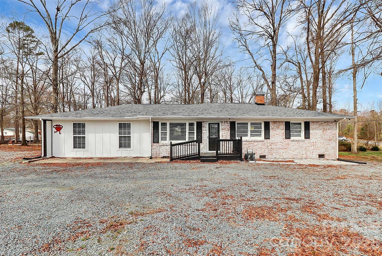 2015 Overhill Dr., Monroe, NC 28110