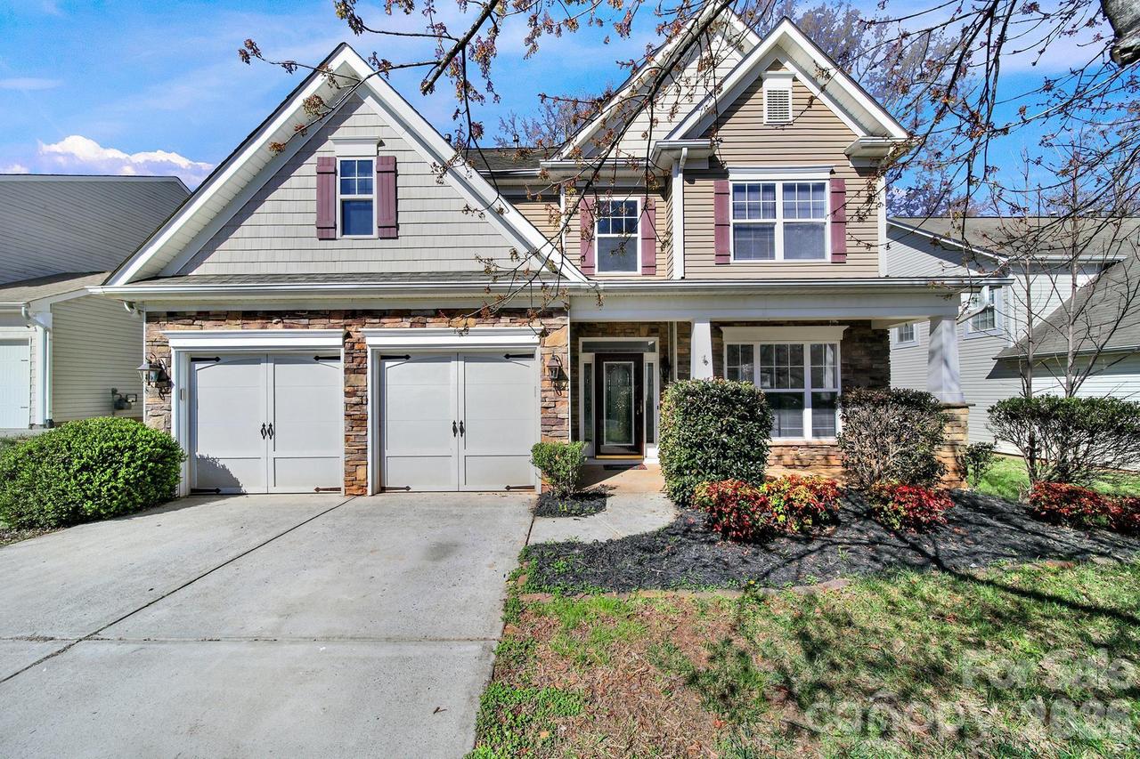 9911 Seven Oaks Dr., Charlotte, NC 28215