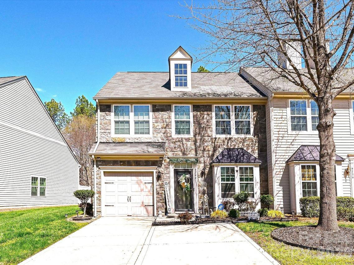 9740 Springholm Dr., Charlotte, NC 28278