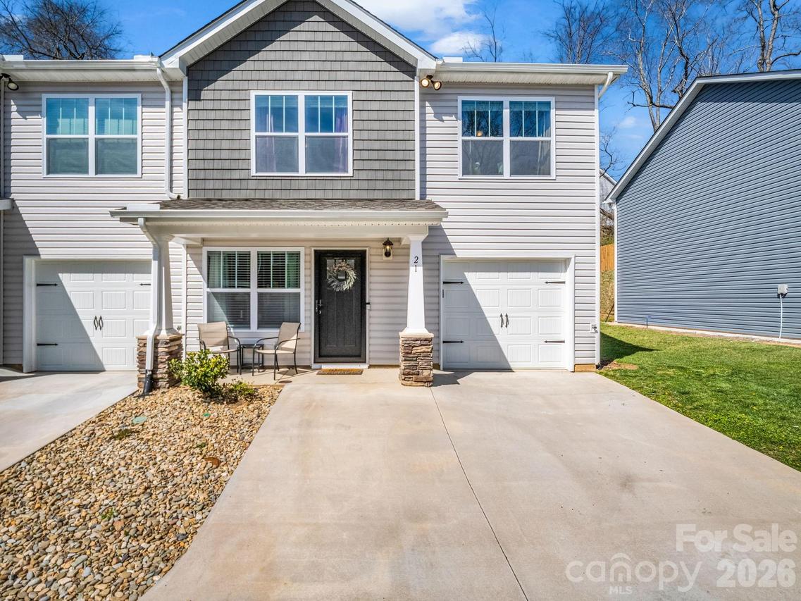 21 Virginia Commons Dr., Arden, NC 28704