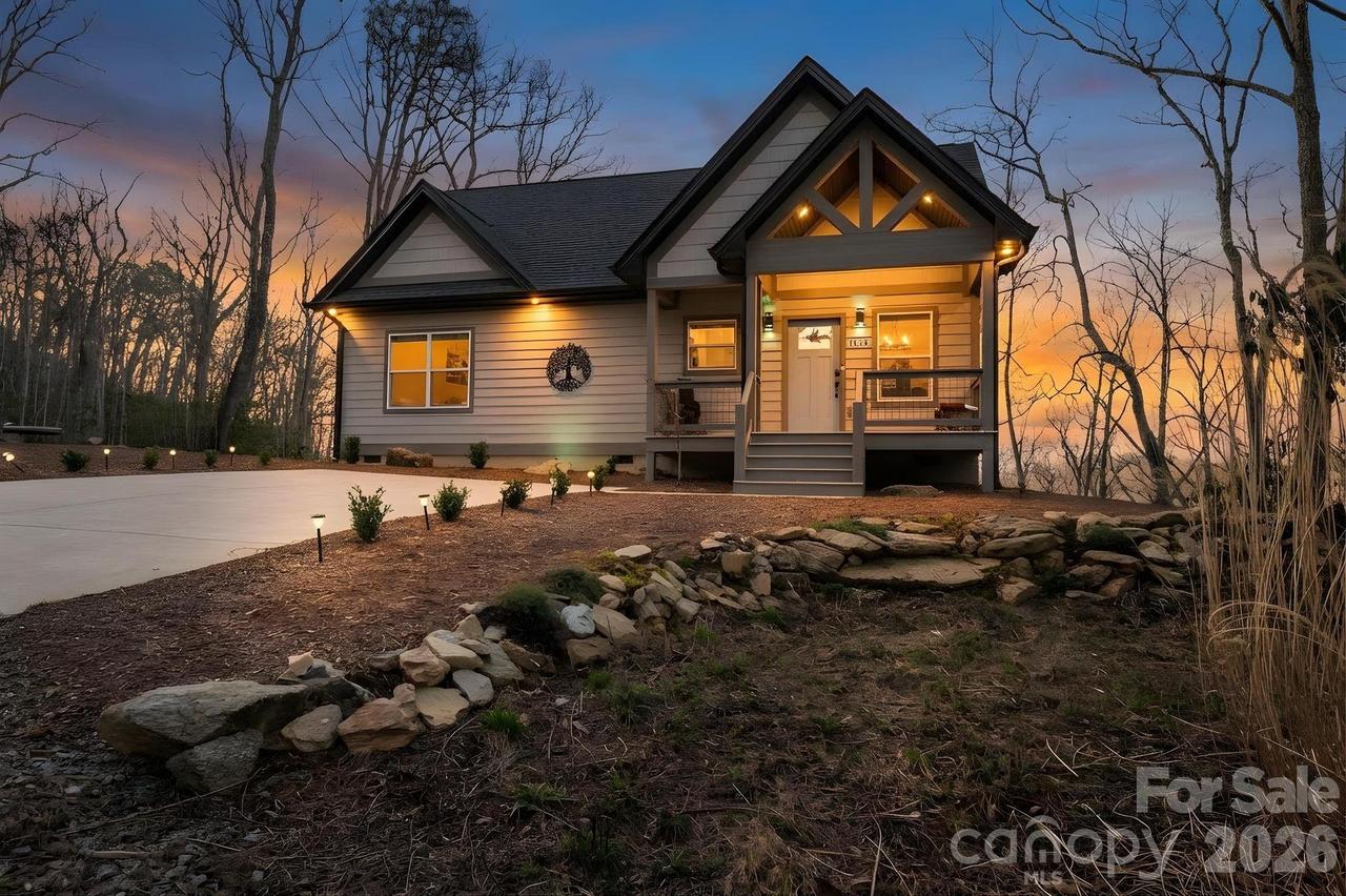 1474 Locust Grove Rd., Hendersonville, NC 28792