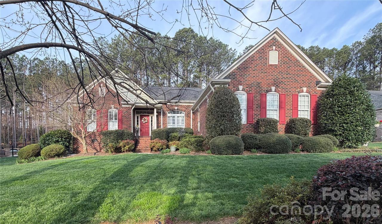 104 Kestrel Ct., Mount Holly, NC 28120
