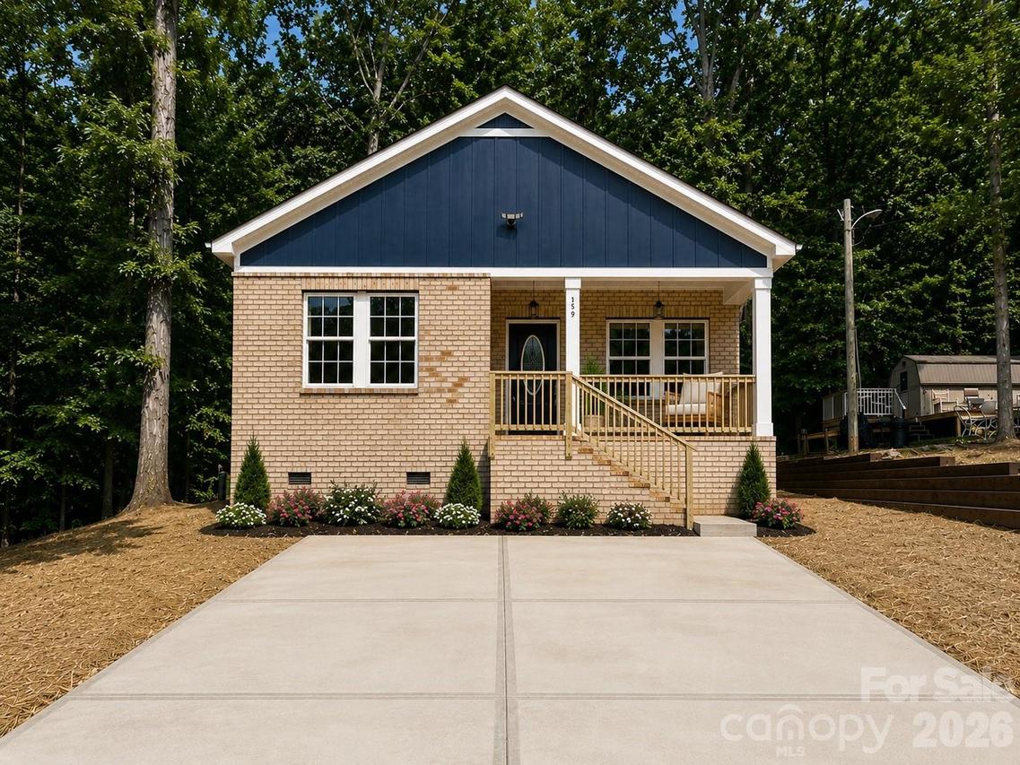 159 Skyline Dr., New London, NC 28127