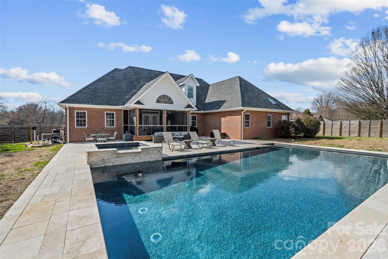 719 Neely Rd., Brevard, NC 28712