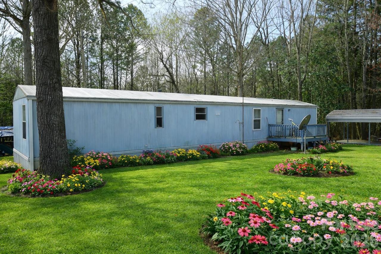 2285 Forest Hills Dr. #18, Asheboro, NC 27205