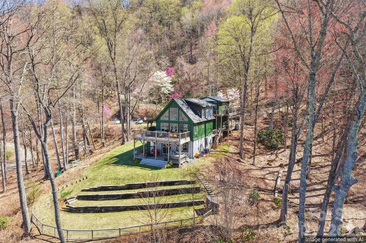 284 Robin Roost Rd., Maggie Valley, NC 28751